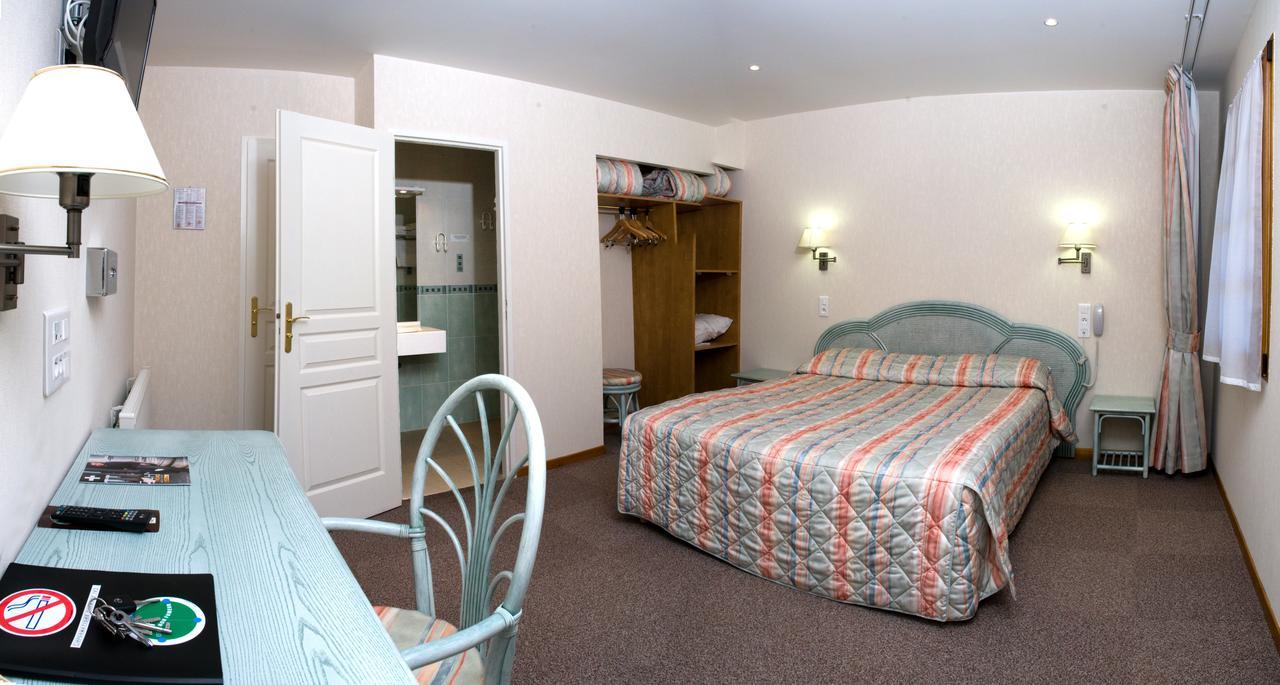 Conches-en-Ouche Hotel De Normandie מראה חיצוני תמונה