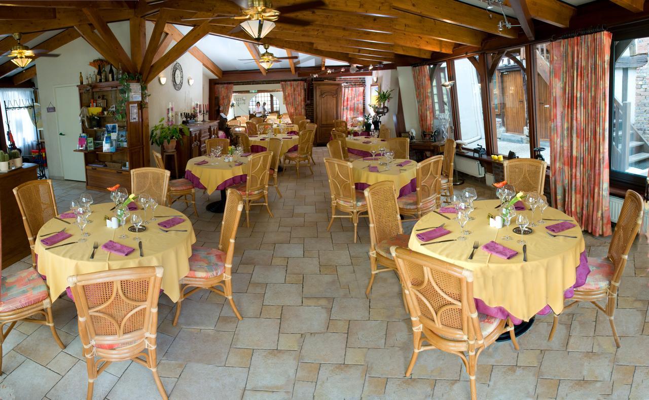 Conches-en-Ouche Hotel De Normandie מראה חיצוני תמונה