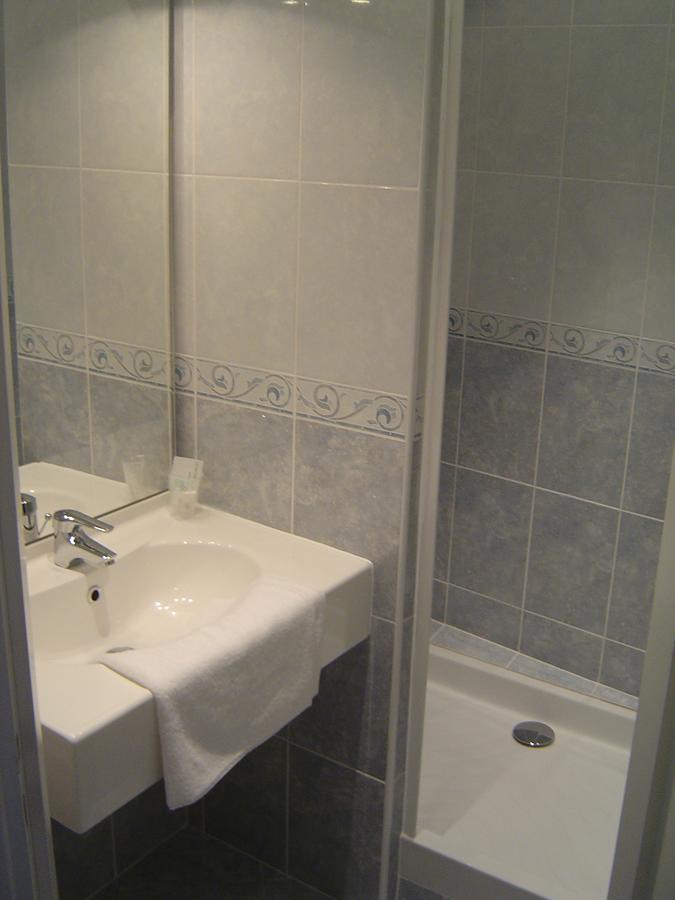 Conches-en-Ouche Hotel De Normandie מראה חיצוני תמונה