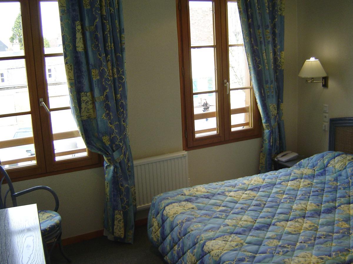 Conches-en-Ouche Hotel De Normandie מראה חיצוני תמונה