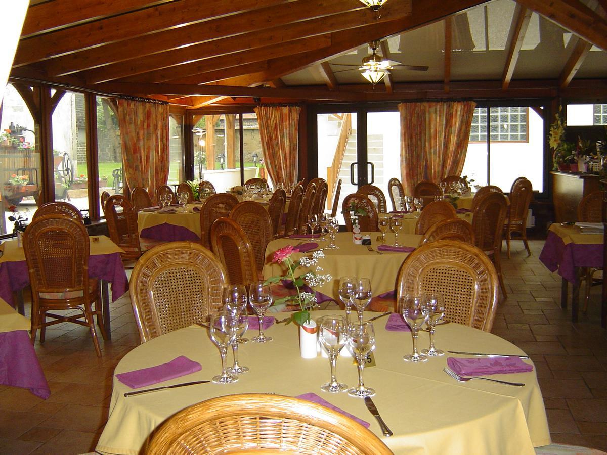 Conches-en-Ouche Hotel De Normandie מראה חיצוני תמונה
